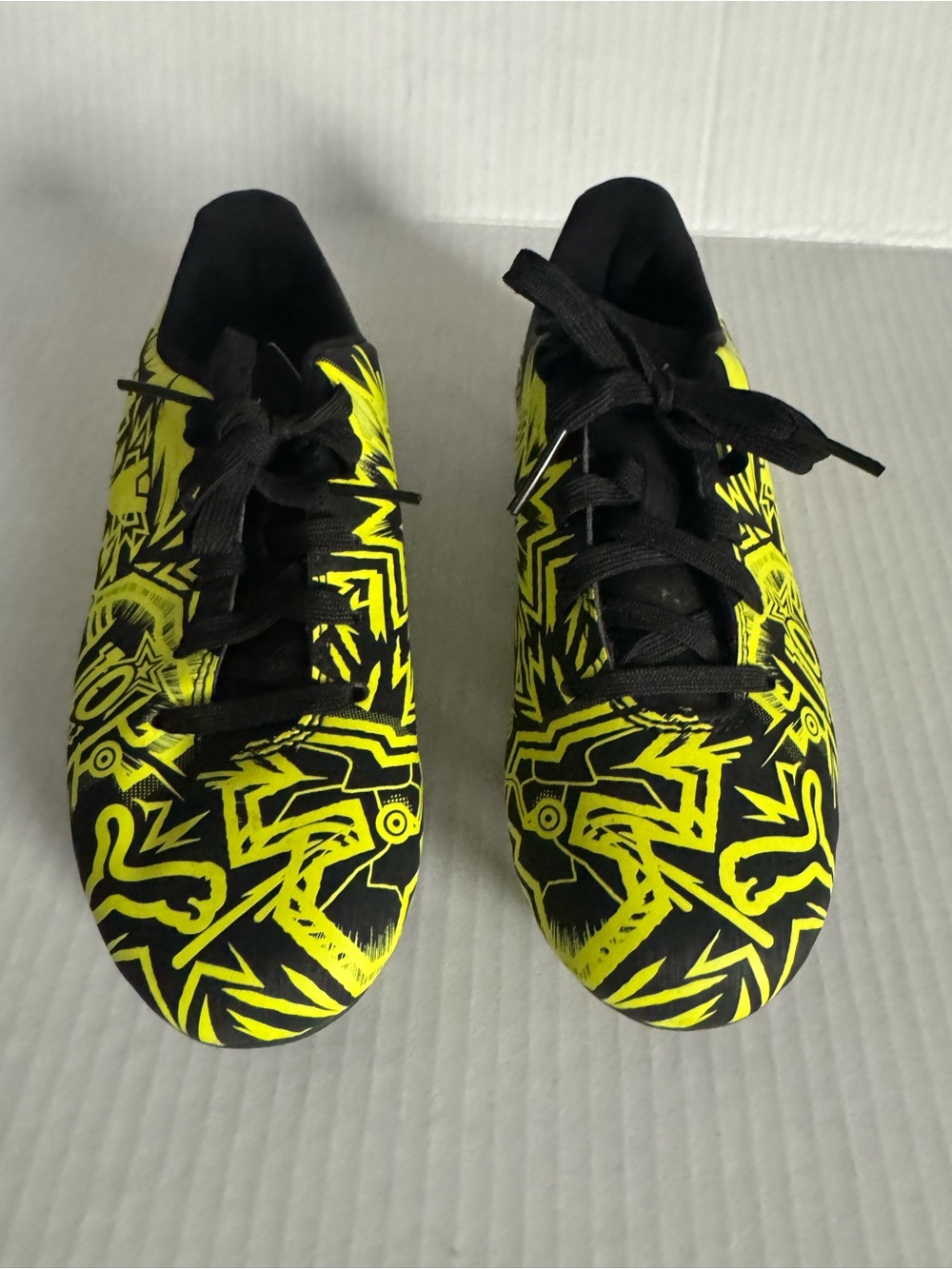Puma Kids Sneakers Black and Neon Yellow Graphic Design